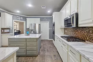 6328 Creek Bluff Ct, Sachse, TX 75048 - Photo 7