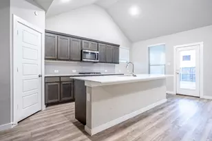 659 Bethpage Dr, Red Oak, TX 75154 - Photo 9
