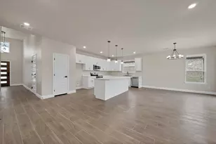2210 San Saba Ct, Granbury, TX 76048 - Photo 7