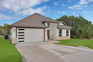 2210 San Saba Ct, Granbury, TX 76048 - Photo 3