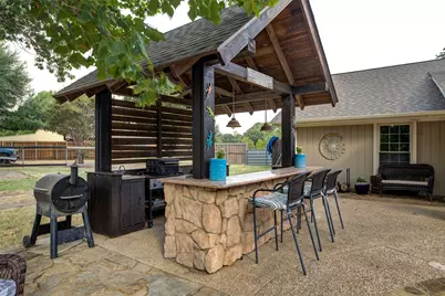 3805 Berry Hill Court, Double Oak, TX 75028 - Photo 11