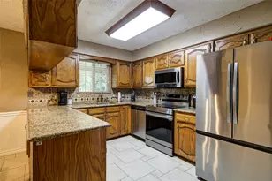 3805 Berry Hill Ct, Flower Mound, TX 75028 - Photo 25