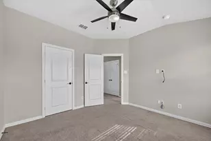 7863 Liverpool Ln, Irving, TX 75063 - Photo 27
