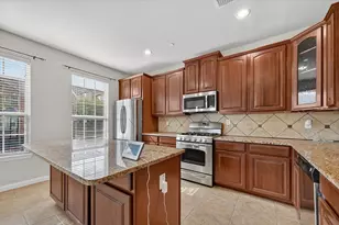 7863 Liverpool Ln, Irving, TX 75063 - Photo 13