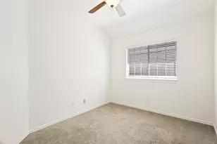 513 Creek Ct, Lewisville, TX 75067 - Photo 9