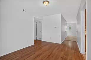 4000 Ridglea Country Club Dr, Fort Worth, TX 76126 - Photo 5