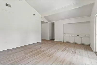820 E Windsor Drive, Denton, TX 76209 - Photo 7