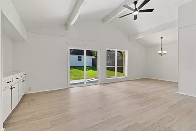 820 E Windsor Drive, Denton, TX 76209 - Photo 5