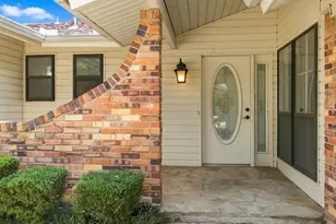 820 E Windsor Dr, Denton, TX 76209 - Photo 3