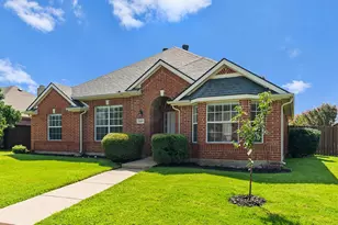 3860 Gillespie Dr, Carrollton, TX 75010 - Photo 3