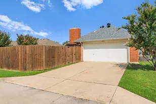3860 Gillespie Dr, Carrollton, TX 75010 - Photo 29