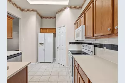 3860 Gillespie Drive, Carrollton, TX 75010 - Photo 13