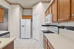 3860 Gillespie Dr, Carrollton, TX 75010 - Photo 13