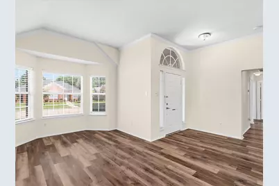 3860 Gillespie Drive, Carrollton, TX 75010 - Photo 7