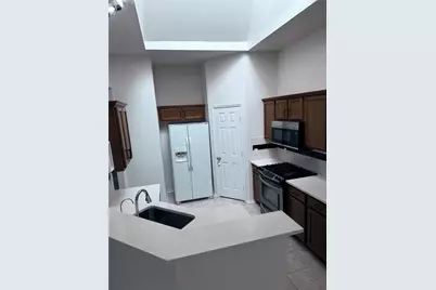 3860 Gillespie Drive, Carrollton, TX 75010 - Photo 9