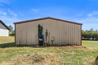 1901 E Texas Street, Denison, TX 75021 - Photo 9