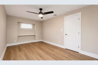 1005 Winnie Street, Fort Worth, TX 76112 - Photo 7