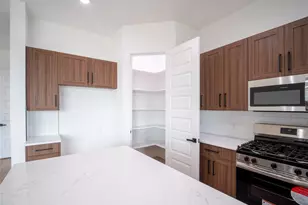 3453 Sanjeev Dr, Irving, TX 75060 - Photo 7