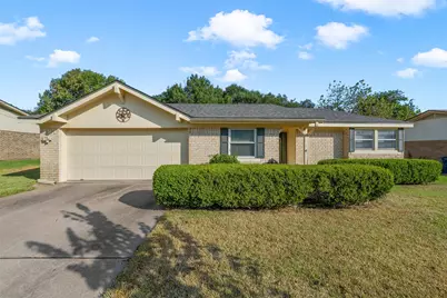 721 Pawnee Trail, Hewitt, TX 76643 - Photo 1