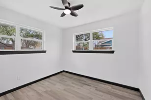 11360 Drummond Dr, Dallas, TX 75228 - Photo 29