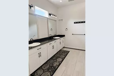 703 E Oates Road, Garland, TX 75043 - Photo 17