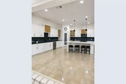 703 E Oates Road, Garland, TX 75043 - Photo 5