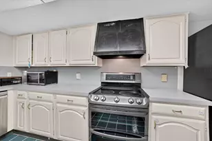 6217 Fallbrook Dr, Garland, TX 75043 - Photo 15