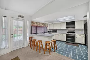 6217 Fallbrook Dr, Garland, TX 75043 - Photo 9