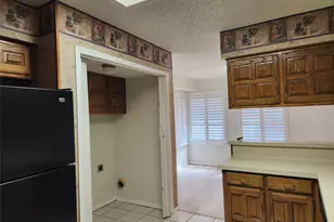 1425 Palmnold Cir W, Fort Worth, TX 76120 - Photo 9