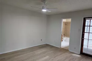 1425 Palmnold Cir W, Fort Worth, TX 76120 - Photo 15