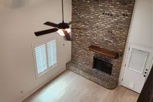 1425 Palmnold Cir W, Fort Worth, TX 76120 - Photo 7