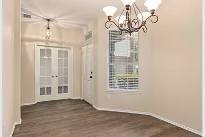 3905 Hawkins Drive, McKinney, TX 75072 - Photo 3