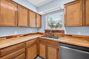 6401 Greenfield Ct, Watauga, TX 76148 - Photo 23