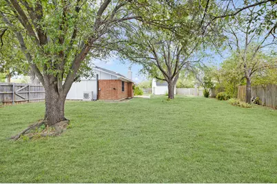 6401 Greenfield Court, Watauga, TX 76148 - Photo 37