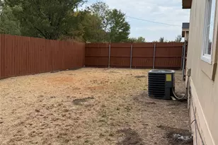13755 Biggs St, Dallas, TX 75253 - Photo 23