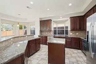 12731 Daimler Dr, Frisco, TX 75033 - Photo 11