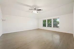 12731 Daimler Dr, Frisco, TX 75033 - Photo 17