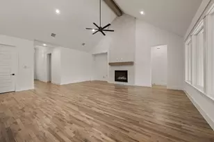 6009 Rolling Crk Ct, Aledo, TX 76008 - Photo 11