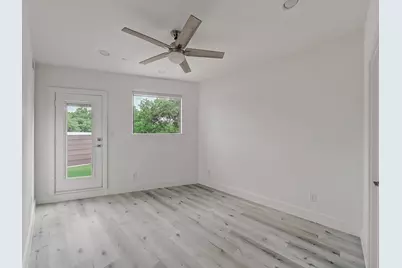 1022 Eldorado Avenue #102, Dallas, TX 75208 - Photo 13