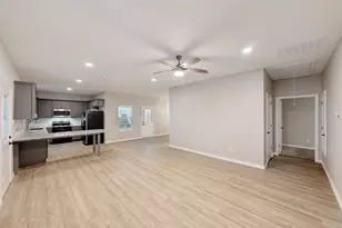 1938 Nomas St, Dallas, TX 75212 - Photo 3