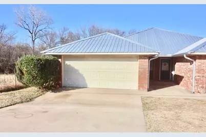 1124 W Spring Street, Weatherford, TX 76086 - Photo 1