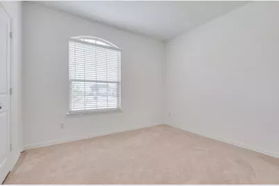 2204 Okeefe Drive, Little Elm, TX 75068 - Photo 9