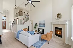 1315 Valley Vista Dr, Irving, TX 75063 - Photo 9