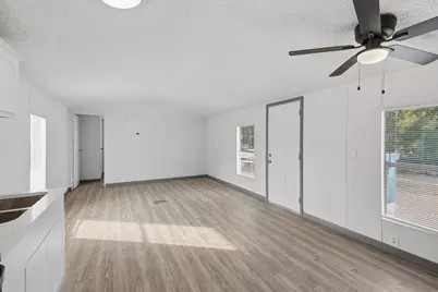 904 Flamingo Road, Granbury, TX 76049 - Photo 13