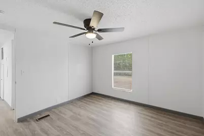 904 Flamingo Road, Granbury, TX 76049 - Photo 19