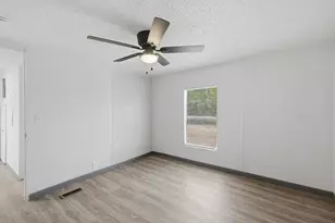 904 Flamingo Rd, Granbury, TX 76049 - Photo 19