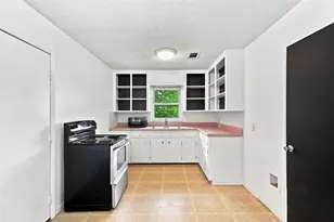 1804 E Wells Ave, Sherman, TX 75090 - Photo 3