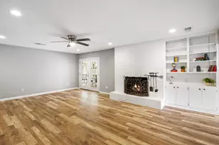 1804 W Cedar Elm Dr, Arlington, TX 76012 - Photo 23