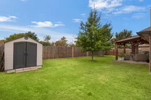 2189 Liriope Ln, Waxahachie, TX 75165 - Photo 35