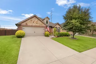 2189 Liriope Ln, Waxahachie, TX 75165 - Photo 3
